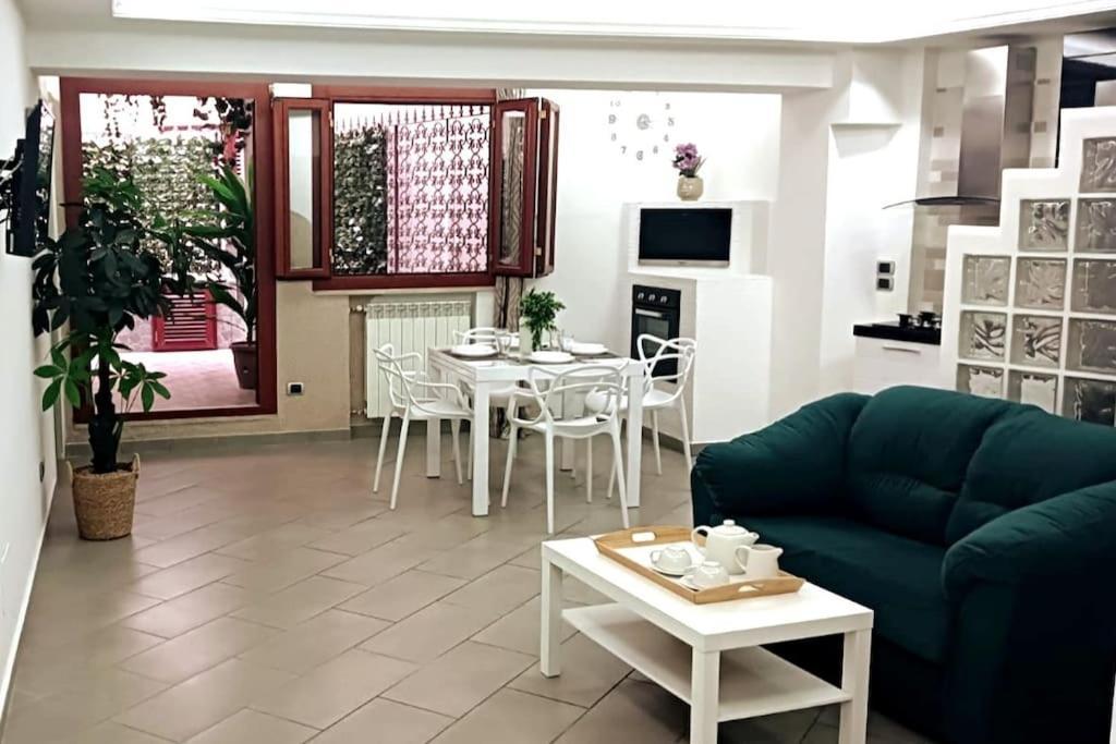 Borgo Loreto Naples Exterior photo